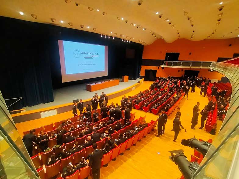 Pozzuoli, 9 aprile 2024
L'Accademia Aeronautica incontra l'ANAFIM