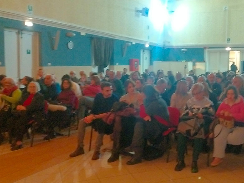 Il Teatro di “7 RADICI” aiuta ANAFIM