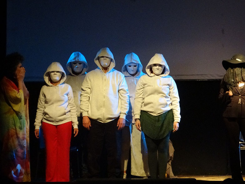 Il Teatro di “7 RADICI” aiuta ANAFIM